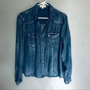 Cloth & Stone stone washed button down v neck top